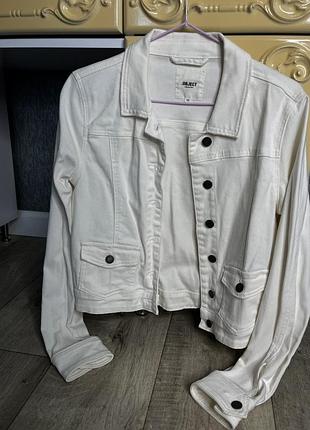 Жіночий білий молочний піджак жакет