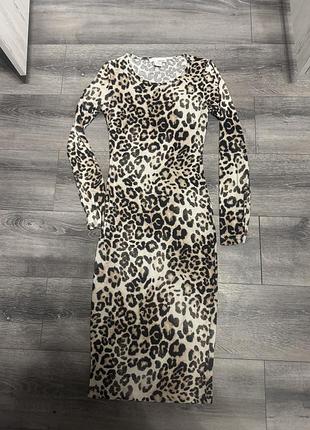 Леопардова сукня