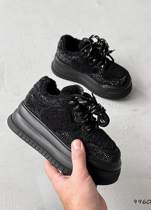 Кросівки з натуральної замші, декорованої стразами + штучне хутро тедді