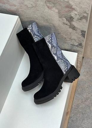 Шкіряні комбіновані високі черевики на масивному зручному підборі