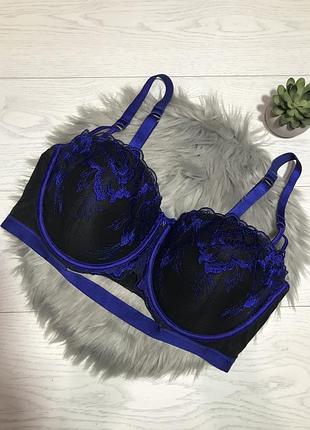 Шикарний бюстгальер балконет