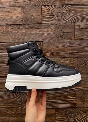 Ботинки на меху