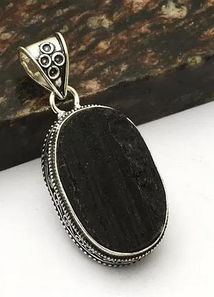 Кулон с черным турмалином / шерлом, индийские украшения