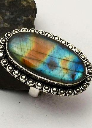 Кольцо с красивым лабрадором "павлиний глаз", размер 17.5