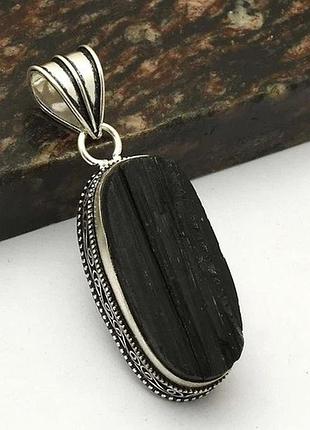 Кулон с черным турмалином / шерлом, индийские украшения