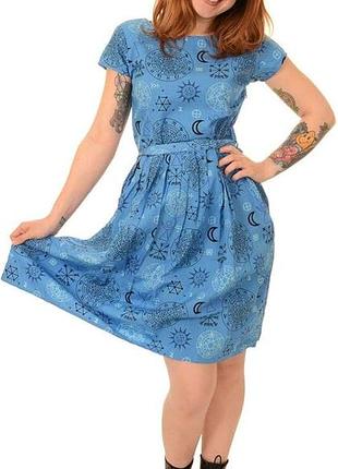 Відьомська сукня з пентаграмами готична