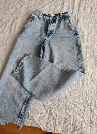 Джинсы багги