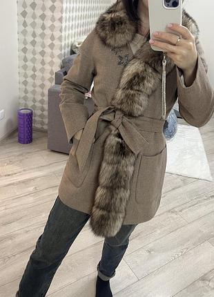 Пальто жіноче s,36р з хутром песця
