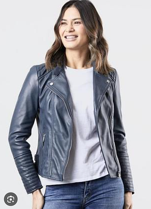 Черная косуха из экокожи р.42