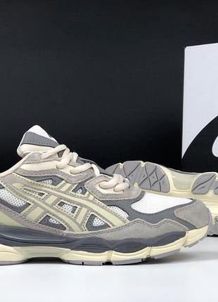 Демисезонные мужские кроссовки asics gel-nyc бежевые