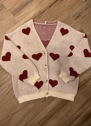 Кардиган в сердечки
