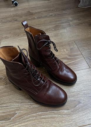 Жіночі черевики шкіряні camerlengo