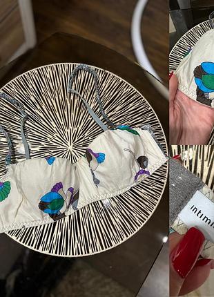 Бюст дорогої фірми