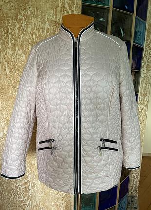 Курточка стограмовка от canda , размер 44,46 европейский.