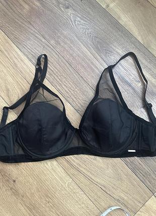 Бюстгальтер