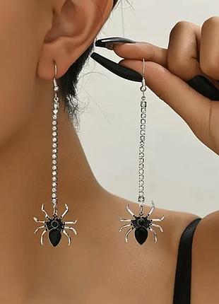 Сережки довгі з павуком готика гранж