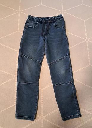 Джинсы на парня 146 см