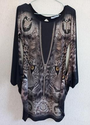 Оригинальное платье