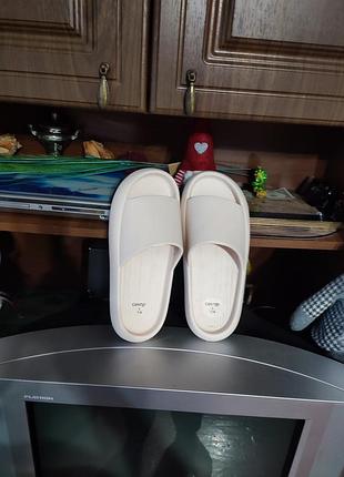 Мужские шлепанцы 42-43 размер