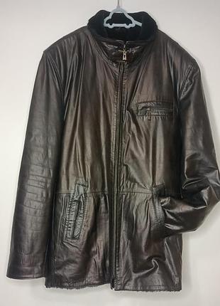 Куртка кожаная мужчины