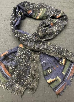 Ніжний теплий м"який шарф-палантин у стилі художників -сюрреалістів