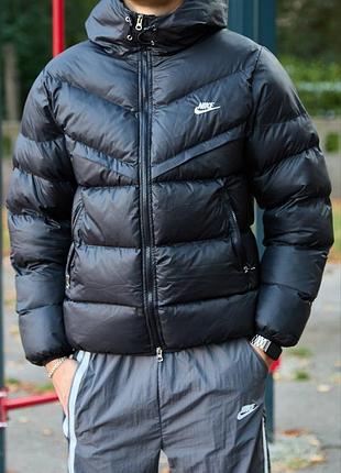 Черный пуховик nike storm-fit windrunner primaloft