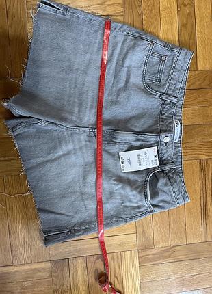 Жіночі шорти zara