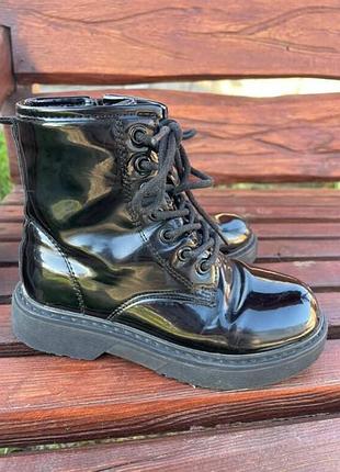 Черевики reserved