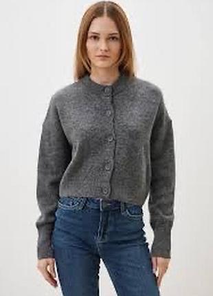 Сірий в'язаний кардиган zara з вовни