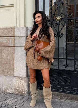 Свитер женский вязаный свободного кроя, с узором косами, бежевый