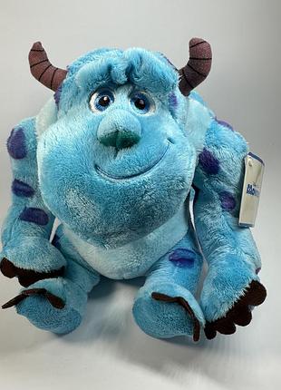 Джеймс бі саліван з "корпорації монстрів"