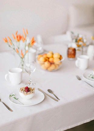 Скатерть белая габардиновая 145*220