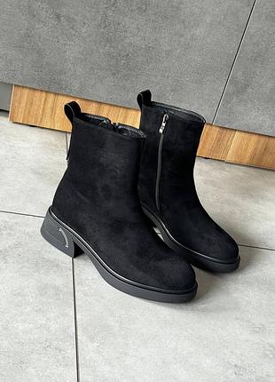 Жіночі черевики