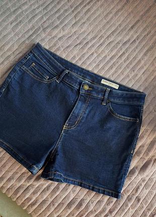 Джинсовые шорты
