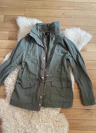 Куртка ветровка