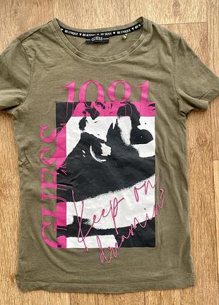 Жіноча футболка з малюнком guess розмір xs