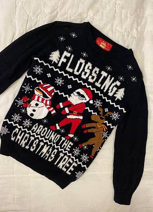 Новорічний светр з оленем та санта клаусом