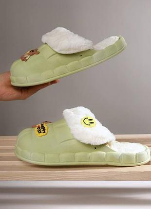 Тапочки жіночі зимові крокси