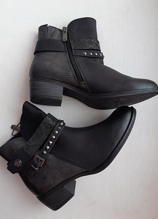 Ботинки 36р нюанс