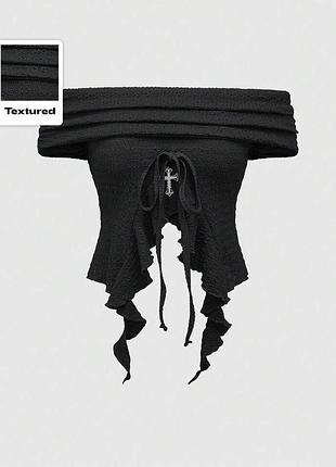 Топ в готичному стилі