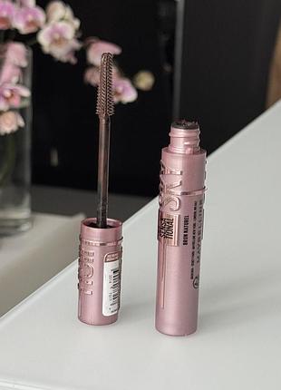 Туш темно коричнева brown maybelline new york lash sensational sky high