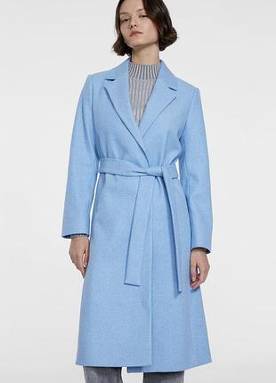 Стильное голубое пальто
