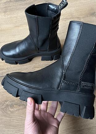 Шкіряні черевики