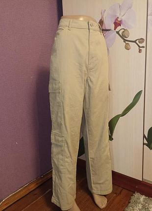 Фирменные брюки с кармашками!!