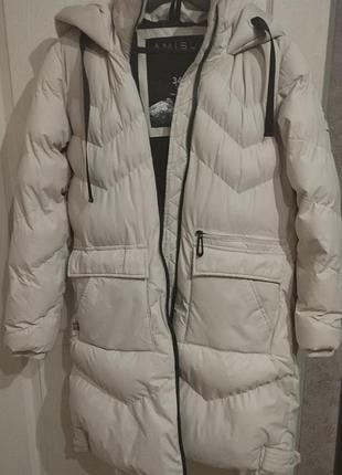 Пуховик женский. немецкий бренд amisu,с капюшоном очень теплый