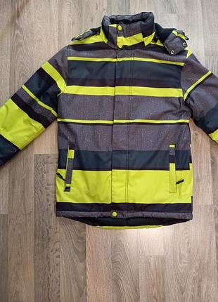 Продам куртку зимову