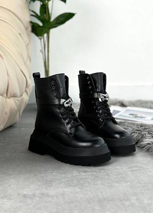 Натуральные кожаные зимние черные ботинки - берцы на высокой подошве