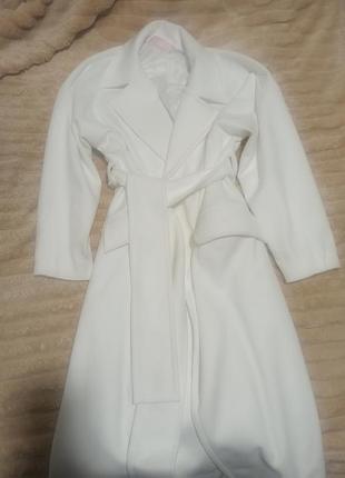 Белое пальто осеннее макси длинное двубортное с поясом