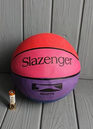 Баскетбольный мяч slazenger.