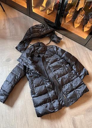 Куртка/ пуховик чорний marccain
